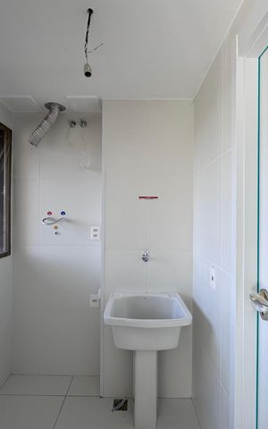 Apartamento à venda com 124m², 3 quartos e 2 vagas Apartamento à venda com 124m², 3 quartos e 2 vagasÁrea de Serviço