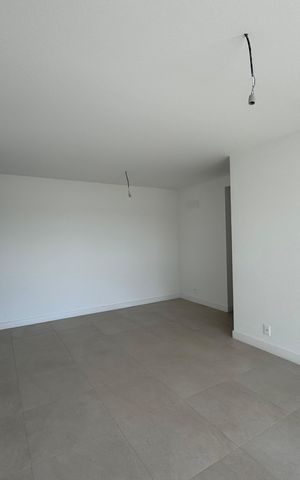 Apartamento à venda com 124m², 3 quartos e 2 vagas Apartamento à venda com 124m², 3 quartos e 2 vagasSala
