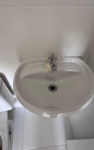 Apartamento à venda com 124m², 3 quartos e 2 vagas Apartamento à venda com 124m², 3 quartos e 2 vagasBanheiro de Serviço