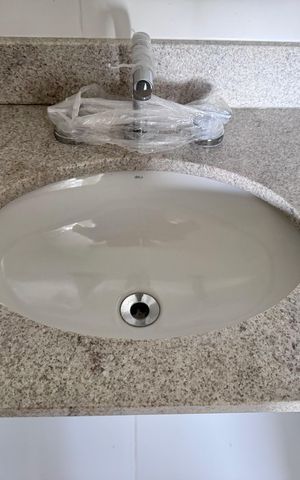 Apartamento à venda com 124m², 3 quartos e 2 vagas Apartamento à venda com 124m², 3 quartos e 2 vagasBanheiro Social