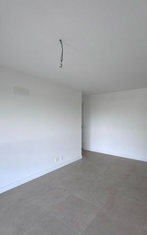 Apartamento à venda com 124m², 3 quartos e 2 vagas Apartamento à venda com 124m², 3 quartos e 2 vagasSala