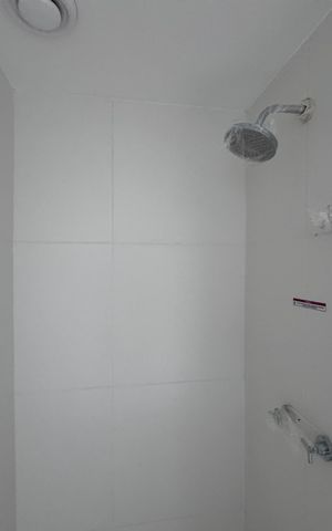 Apartamento à venda com 124m², 3 quartos e 2 vagas Apartamento à venda com 124m², 3 quartos e 2 vagasSuíte Banheiro