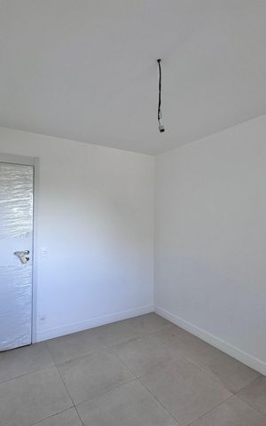 Apartamento à venda com 124m², 3 quartos e 2 vagas Apartamento à venda com 124m², 3 quartos e 2 vagasQuarto 1