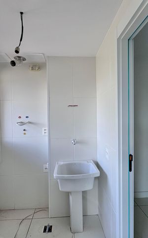 Apartamento à venda com 124m², 3 quartos e 2 vagas Apartamento à venda com 124m², 3 quartos e 2 vagasÁrea de Serviço