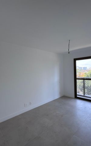 Apartamento à venda com 124m², 3 quartos e 2 vagas Apartamento à venda com 124m², 3 quartos e 2 vagasSuíte