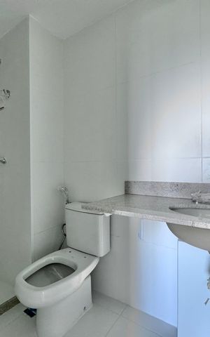 Apartamento à venda com 124m², 3 quartos e 2 vagas Apartamento à venda com 124m², 3 quartos e 2 vagasBanheiro Social