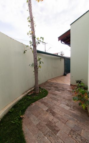 Casa à venda com 390m², 4 quartos e sem vaga Casa à venda com 390m², 4 quartos e sem vagaArea comum