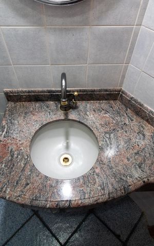 Casa à venda com 390m², 4 quartos e sem vaga Casa à venda com 390m², 4 quartos e sem vagaLavabo