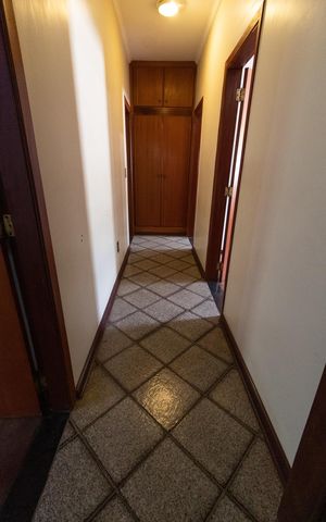 Casa à venda com 390m², 4 quartos e sem vaga Casa à venda com 390m², 4 quartos e sem vagaCorredor