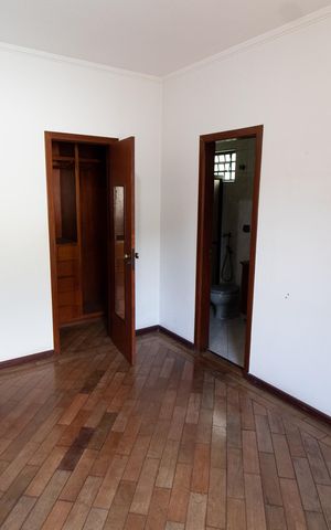 Casa à venda com 390m², 4 quartos e sem vaga Casa à venda com 390m², 4 quartos e sem vaga Suite 3