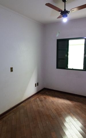 Casa à venda com 390m², 4 quartos e sem vaga Casa à venda com 390m², 4 quartos e sem vaga Suite 1