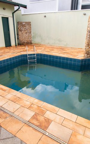 Casa à venda com 390m², 4 quartos e sem vaga Casa à venda com 390m², 4 quartos e sem vagaÁrea Externa/Piscina