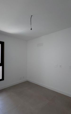 Apartamento à venda com 121m², 3 quartos e 2 vagas Apartamento à venda com 121m², 3 quartos e 2 vagasQuarto 2