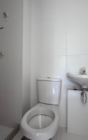 Apartamento à venda com 121m², 3 quartos e 2 vagas Apartamento à venda com 121m², 3 quartos e 2 vagasBanheiro de Serviço