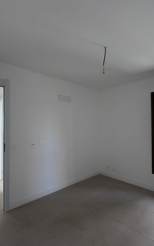 Apartamento à venda com 121m², 3 quartos e 2 vagas Apartamento à venda com 121m², 3 quartos e 2 vagasQuarto 1