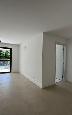 Apartamento à venda com 121m², 3 quartos e 2 vagas Apartamento à venda com 121m², 3 quartos e 2 vagasSala