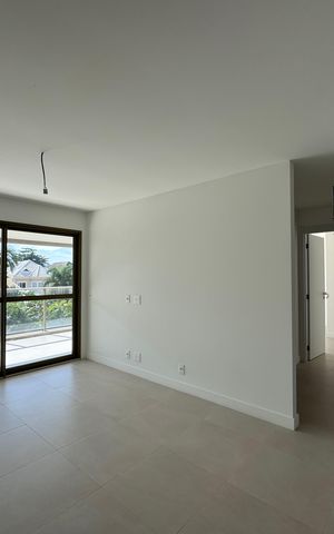 Apartamento à venda com 121m², 3 quartos e 2 vagas Apartamento à venda com 121m², 3 quartos e 2 vagasSala