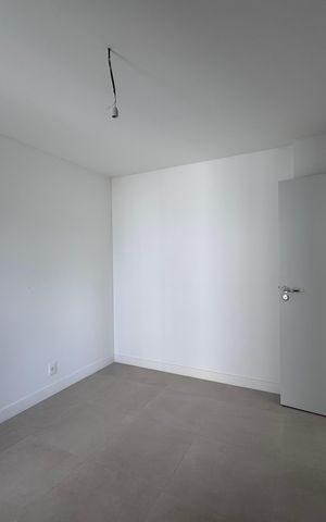 Apartamento à venda com 121m², 3 quartos e 2 vagas Apartamento à venda com 121m², 3 quartos e 2 vagasQuarto 2