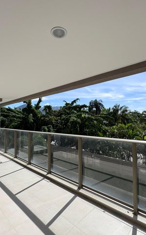 Apartamento à venda com 121m², 3 quartos e 2 vagas Apartamento à venda com 121m², 3 quartos e 2 vagasVaranda