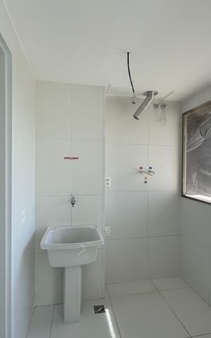 Apartamento à venda com 121m², 3 quartos e 2 vagas Apartamento à venda com 121m², 3 quartos e 2 vagasCozinha e Área de Serviço