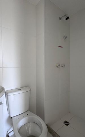 Apartamento à venda com 121m², 3 quartos e 2 vagas Apartamento à venda com 121m², 3 quartos e 2 vagasBanheiro de Serviço