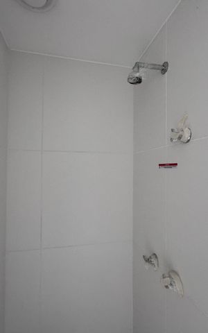 Apartamento à venda com 124m², 3 quartos e 2 vagas Apartamento à venda com 124m², 3 quartos e 2 vagasBanheiro de Serviço