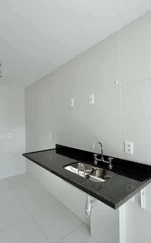 Apartamento à venda com 124m², 3 quartos e 2 vagas Apartamento à venda com 124m², 3 quartos e 2 vagasCozinha e Área de Serviço