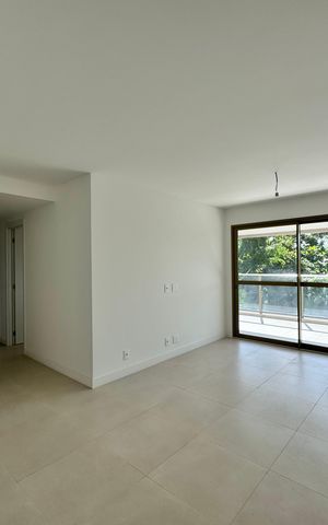 Apartamento à venda com 124m², 3 quartos e 2 vagas Apartamento à venda com 124m², 3 quartos e 2 vagasSala