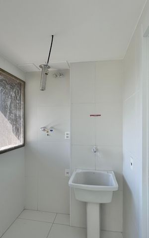Apartamento à venda com 124m², 3 quartos e 2 vagas Apartamento à venda com 124m², 3 quartos e 2 vagasCozinha e Área de Serviço