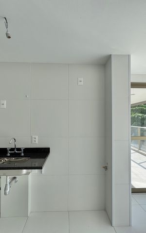 Apartamento à venda com 124m², 3 quartos e 2 vagas Apartamento à venda com 124m², 3 quartos e 2 vagasCozinha e Área de Serviço