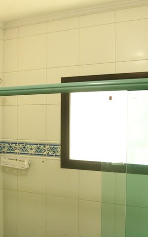 Casa à venda com 280m², 3 quartos e 2 vagasBanheiro 3