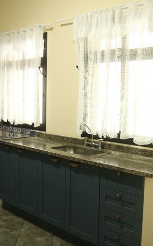 Casa à venda com 280m², 3 quartos e 2 vagasCozinha