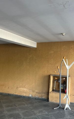 Casa à venda com 280m², 3 quartos e 2 vagas Casa à venda com 280m², 3 quartos e 2 vagasGaragem