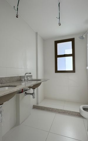 Apartamento à venda com 187m², 4 quartos e 3 vagas Apartamento à venda com 187m², 4 quartos e 3 vagasSuíte 2 - Banheiro