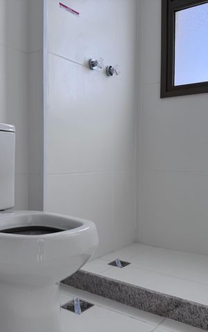 Apartamento à venda com 187m², 4 quartos e 3 vagas Apartamento à venda com 187m², 4 quartos e 3 vagasSuíte 1 - Banheiro