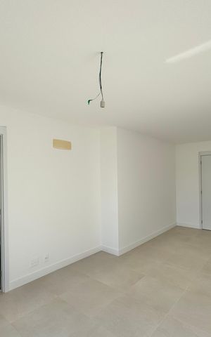 Apartamento à venda com 187m², 4 quartos e 3 vagas Apartamento à venda com 187m², 4 quartos e 3 vagasSuíte 2