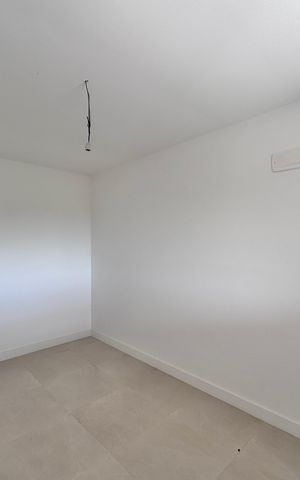Apartamento à venda com 187m², 4 quartos e 3 vagas Apartamento à venda com 187m², 4 quartos e 3 vagasQuarto 2