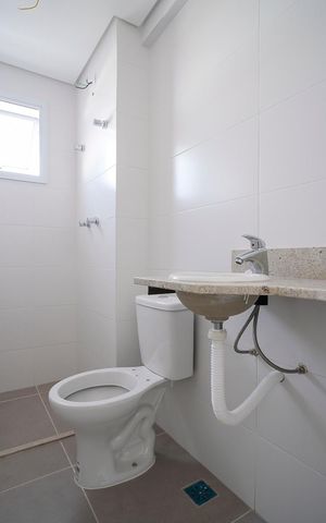 Apartamento à venda com 68m², 2 quartos e 2 vagasBanheiro da suíte 2