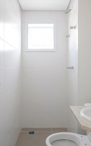 Apartamento à venda com 68m², 2 quartos e 2 vagasBanheiro da suíte 2