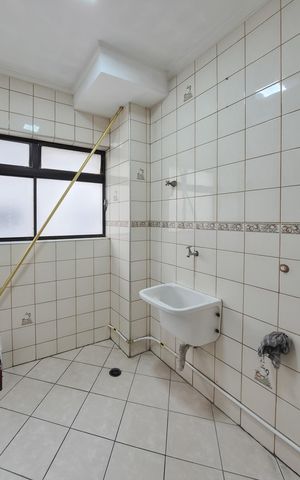 Apartamento à venda com 72m², 2 quartos e 1 vagaÁrea de Serviço