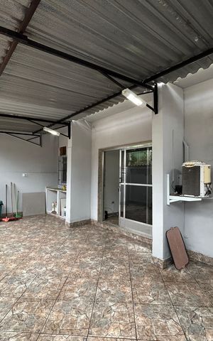 Casa para alugar com 100m², 3 quartos e 1 vagaÁrea Externa