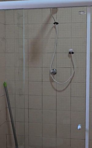 Casa à venda com 278m², 7 quartos e 5 vagasBanheiro Casa 1