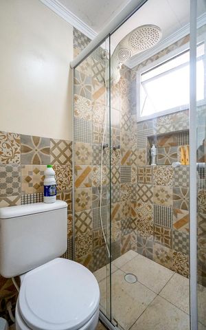 Apartamento para alugar com 250m², 3 quartos e 3 vagas Apartamento para alugar com 250m², 3 quartos e 3 vagasBanheiro social