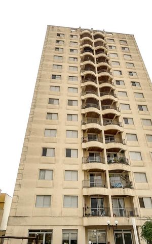 Apartamento para alugar com 250m², 3 quartos e 3 vagas Apartamento para alugar com 250m², 3 quartos e 3 vagasFachada