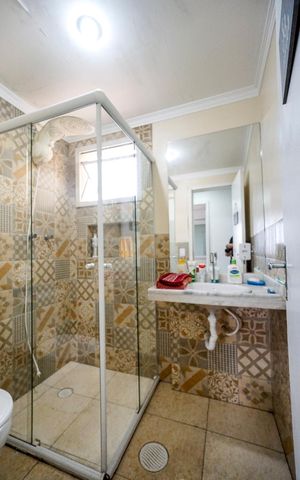 Apartamento para alugar com 250m², 3 quartos e 3 vagas Apartamento para alugar com 250m², 3 quartos e 3 vagasBanheiro social
