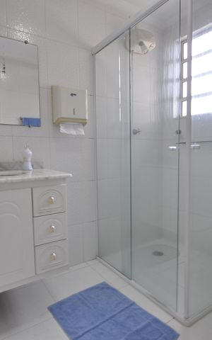 Casa à venda com 100m², 3 quartos e 2 vagasBanheiro do Quarto Suíte