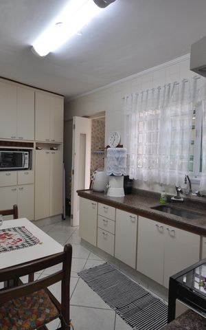 Casa à venda com 100m², 3 quartos e 2 vagasCozinha