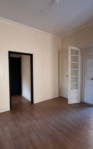 Casa à venda com 472m², 6 quartos e 15 vagas Casa à venda com 472m², 6 quartos e 15 vagasSala 2