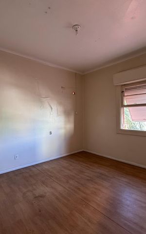 Casa à venda com 472m², 6 quartos e 15 vagas Casa à venda com 472m², 6 quartos e 15 vagasQuarto 3