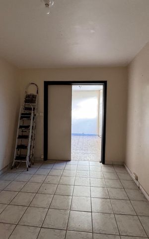 Casa à venda com 472m², 6 quartos e 15 vagas Casa à venda com 472m², 6 quartos e 15 vagasQuarto de Serviço